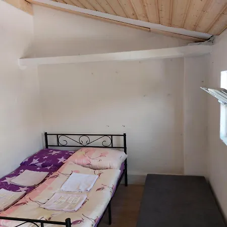 Guest house Retro Challenge And Garden Prague